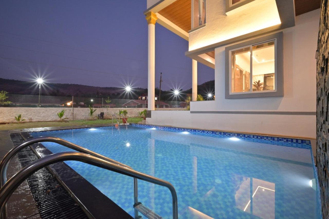 White Castle Villa By Tropicana Stays Lonavala Esterno foto