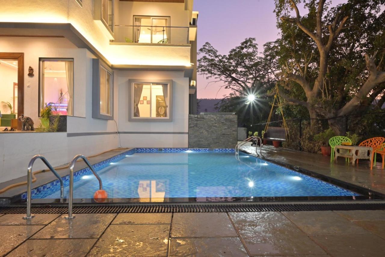 White Castle Villa By Tropicana Stays Lonavala Esterno foto
